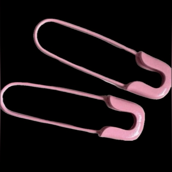 Pastel Safety Pin~ Pink Diaper Pin Fastener Punk Kawaii Goth Rocker Loop Earring - Picture 6 of 12